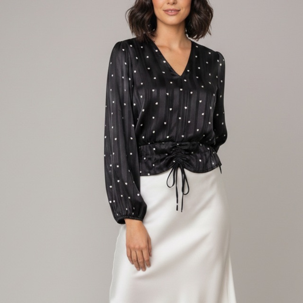 NWT Summer Blouse by Tamara H. Size Medium Long Sleeve tapered